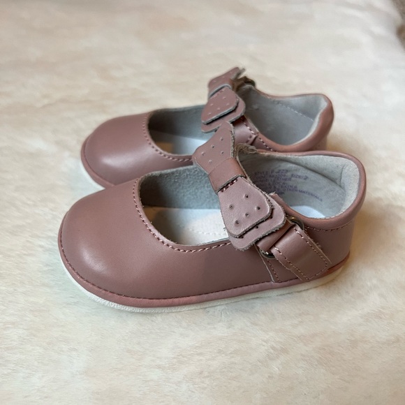 L’Amour- Ava Bow Mary Jane Shoes - Picture 2 of 5